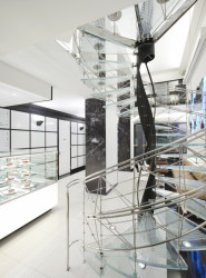 Café Braun, AI - DESIGN (Eva Jiřičná, Petr Vágner), dokončeno 2011.