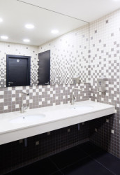 ov-a, Rekonstrukce a dostavba administrativní budovy Verona – foto