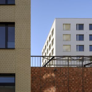 Detaily budov rezidence Pergamenka (Rezidenční bydlení vzniklo z holešovického brownfieldu; A69 architekti)