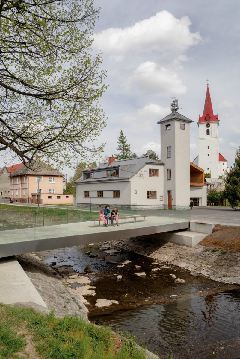 Lávka v Palkovicích od Kamil Mrva Architects