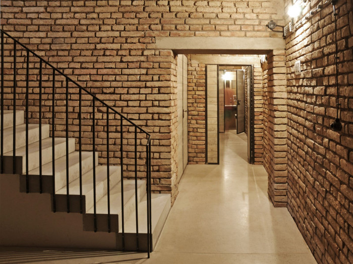 Uhlík architekti, Činžovní dům Letná, Café Lajka – foto