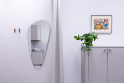 Za měsíční poplatek jsou pacienti v dobrých rukou lékařů, kteří k nim přistupují se zájmem a vlídností. 