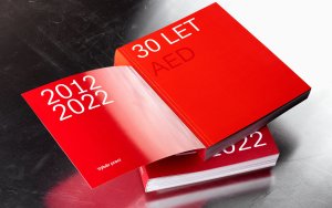 Kniha Třicet let firmy AED Project