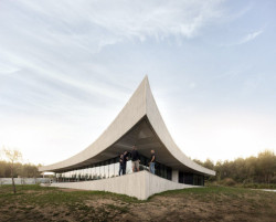 Cabo de Vila House, spaceworkers