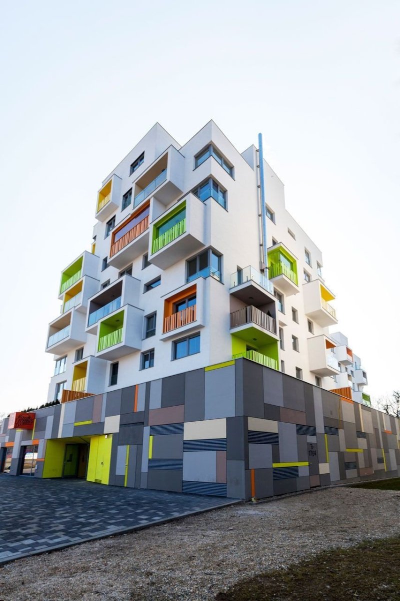 Architekti Šebo Lichý & Drahan Petrovič, Polyfunkčný objekt Nový Háj - foto