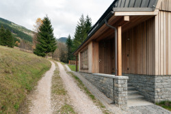 Přestavba chaty ve Svatém Petru, Znamení čtyř - architekti