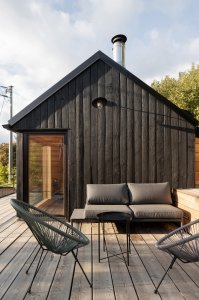 Víkendový dům v Bukovanech od studia SENAA architekti
