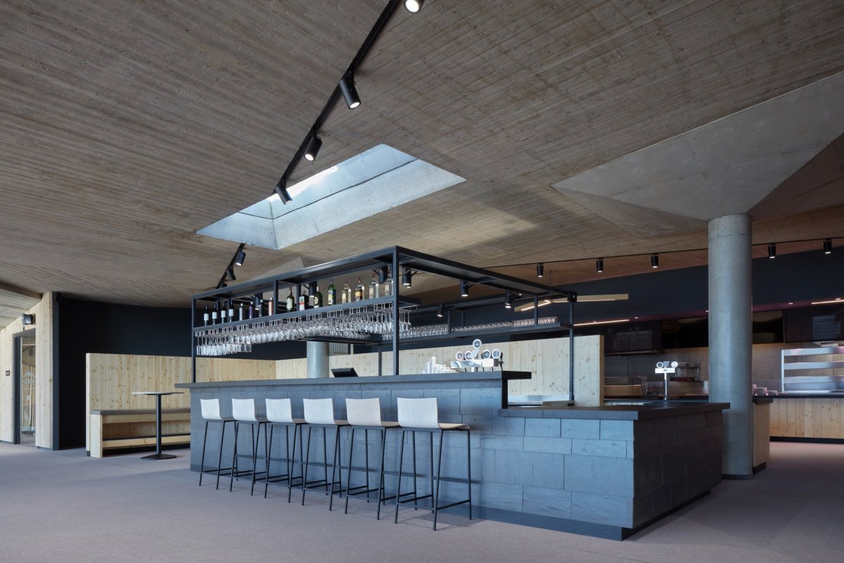 Zázemí rekreačního areálu Bachledka, Compass architekti/ Juraj Benetin, Matej Grébert, Roman Janata