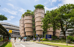 Learning Hug, Heatherwick Studio