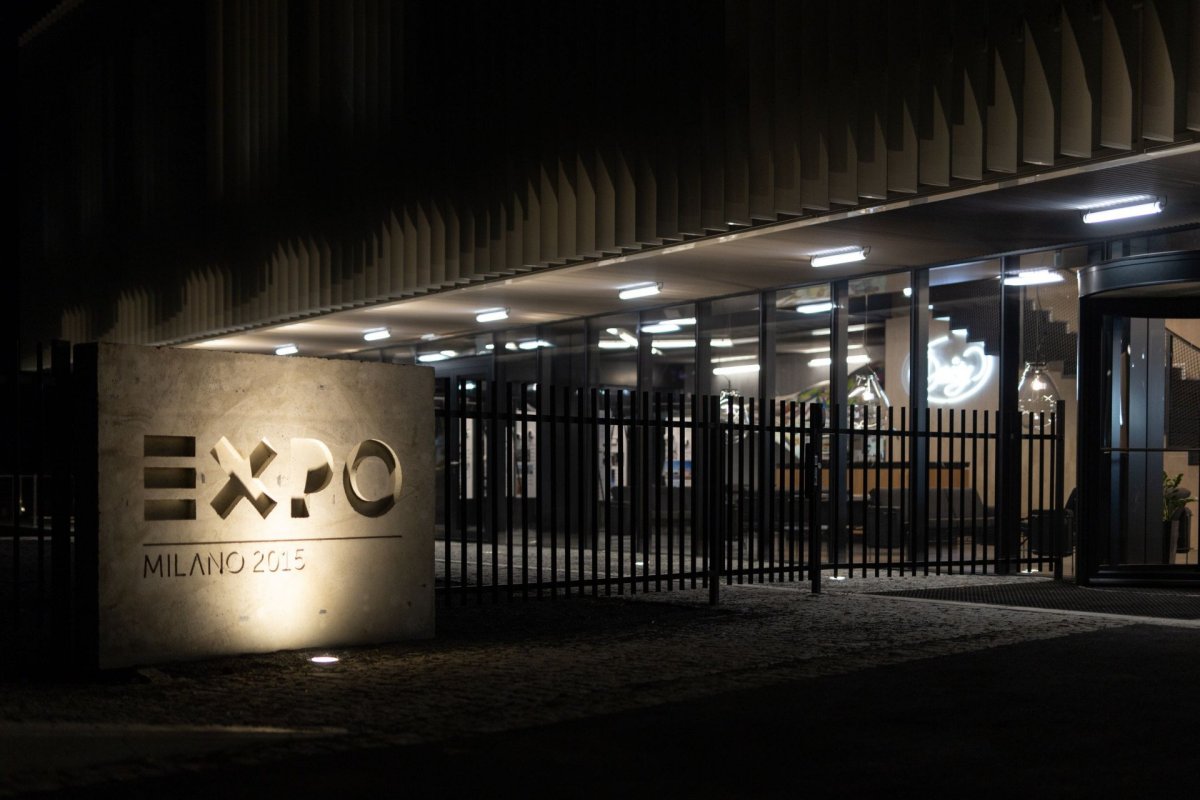 Nové sídlo KOMA MODULAR v pavilonu z EXPO 2015 získalo cenu Nejatraktivnější pracovní prostředí v soutěži Zasedačka roku.
