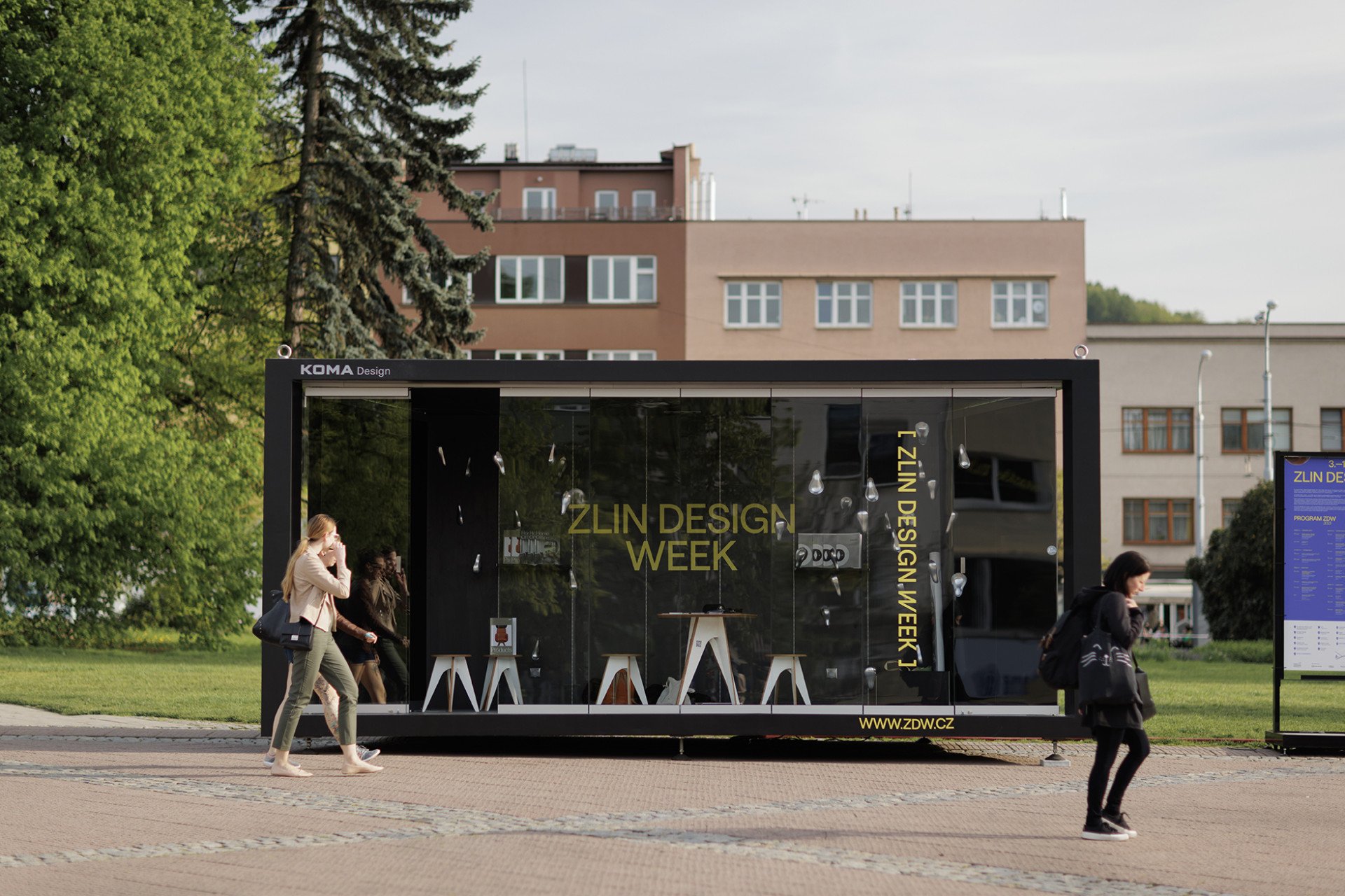 Společnost KOMA MODULAR již desátým rokem realizuje CITY moduly, které jsou designovým prvkem ve veřejném prostoru
