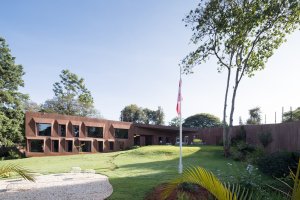 Švýcarská ambasáda v Nairobi, Roeoesli & Maeder Architekten