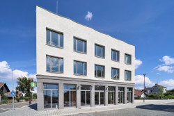 Nová radnice Lázní Bělohrad od studia re:architeti