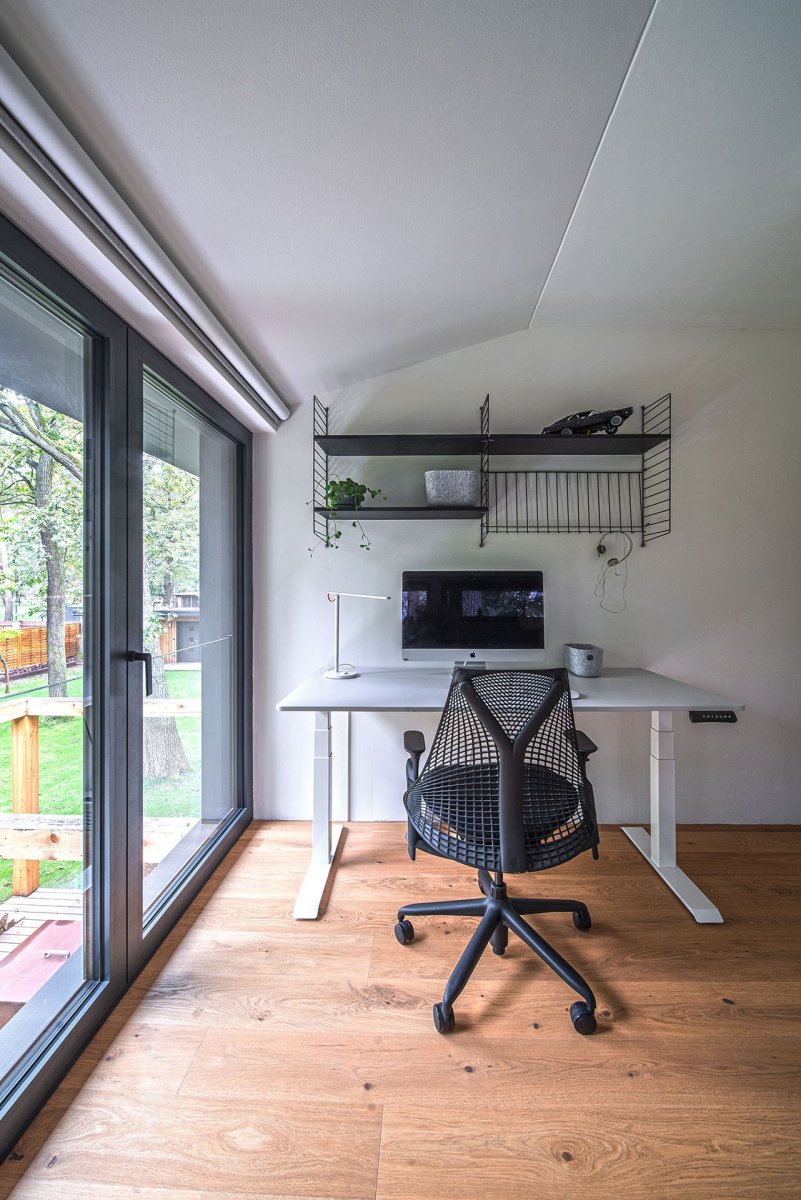 Architektka Tereza Čudová Ajmová zrekonstruovala dřevostavbu na Nymbursku.