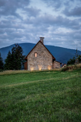 Roubenka Mezi lukami v Beskydech nedaleko Čeladné