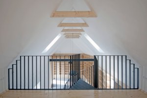 Obecní knihovna ve Statenicích, majo architekti / Jan Jaroš, Martin Poláček.