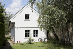 BI:ST - dům u jezera, Stefan Ehrenberger