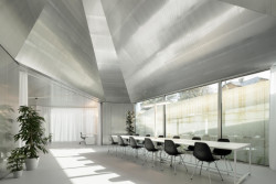 Centrum modulární architektury od ateliéru Chybík+Krištof Architects & Urban Designers