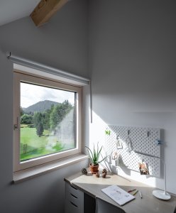 Harazim Karel Architektura - RD Borová Lada: Děti a rodiče mají samostatné koupelny