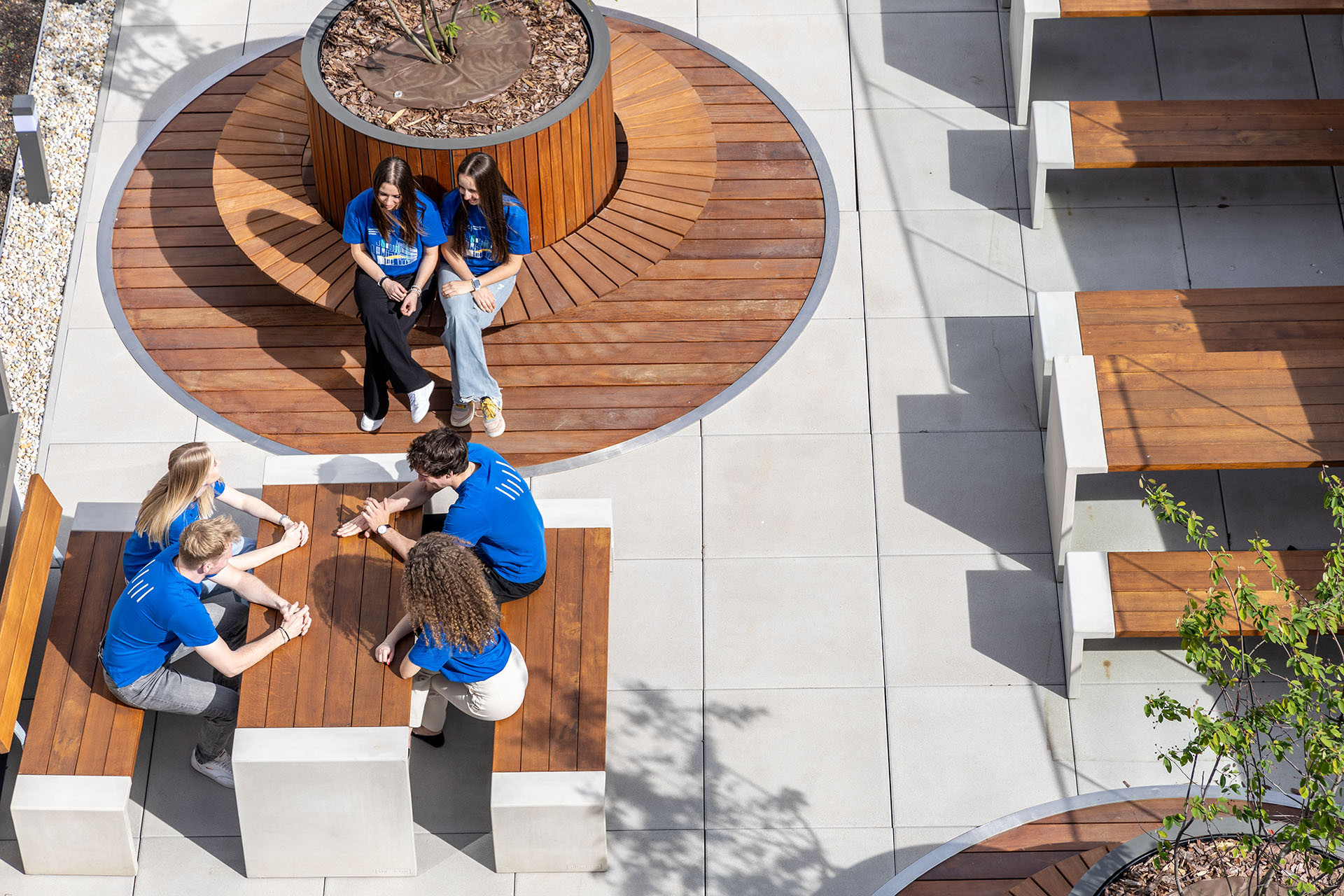 Vysoká škola báňská v Ostravě má novou budovu ekonomické fakulty. Navrhlo ji studio CHVÁLEK ATELIÉR s.r.o.