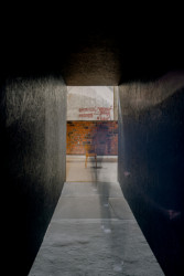 Expozice v Rudé věži smrti, studio COSMO: vstup do věže