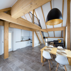 Přestavba samoobsluhy od ateliéru Létající inženýři