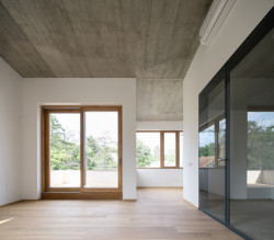 Brněnští architekti z ateliéru SENAA zrealizovali viladům v Praze