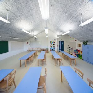 Architekt Ondřej Tuček, Přístavba a rekonstrukce obecní školy Hovorčovice – foto