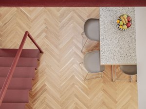Architekt Marián Gombarček navrhl rekonstrukci rodinného domu v Bratislavě