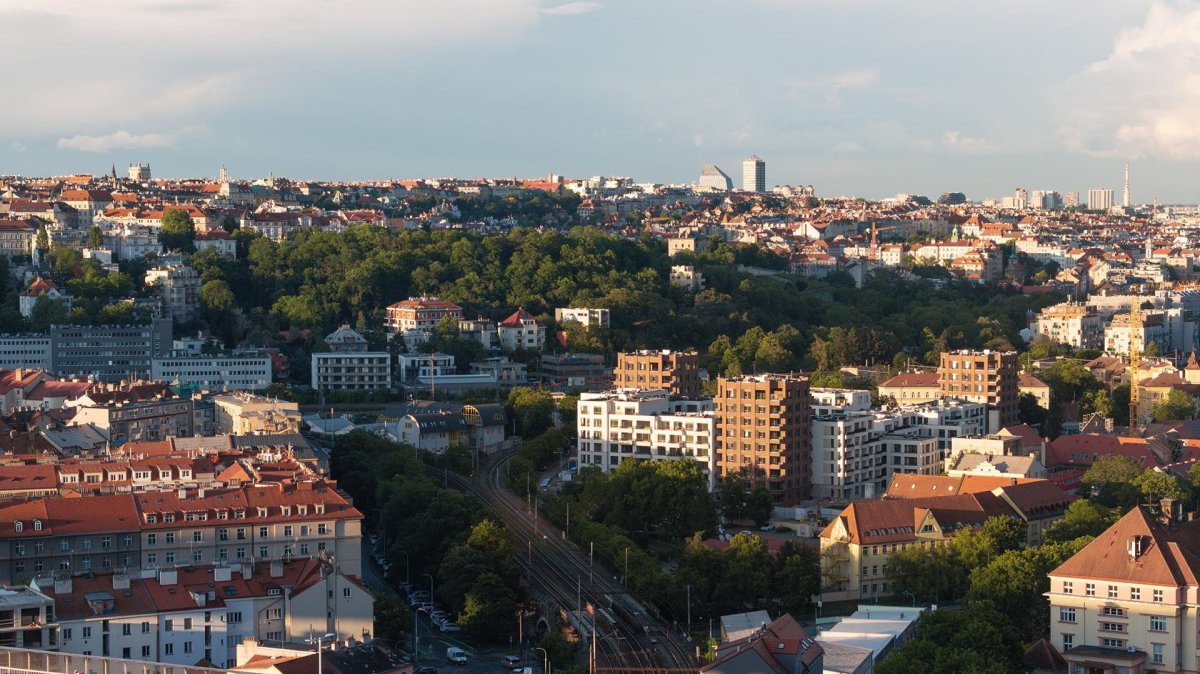 Nový bytový komplex navazuje na bývalý pivovar.