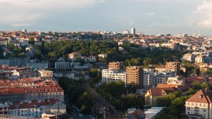 Nový bytový komplex navazuje na bývalý pivovar.