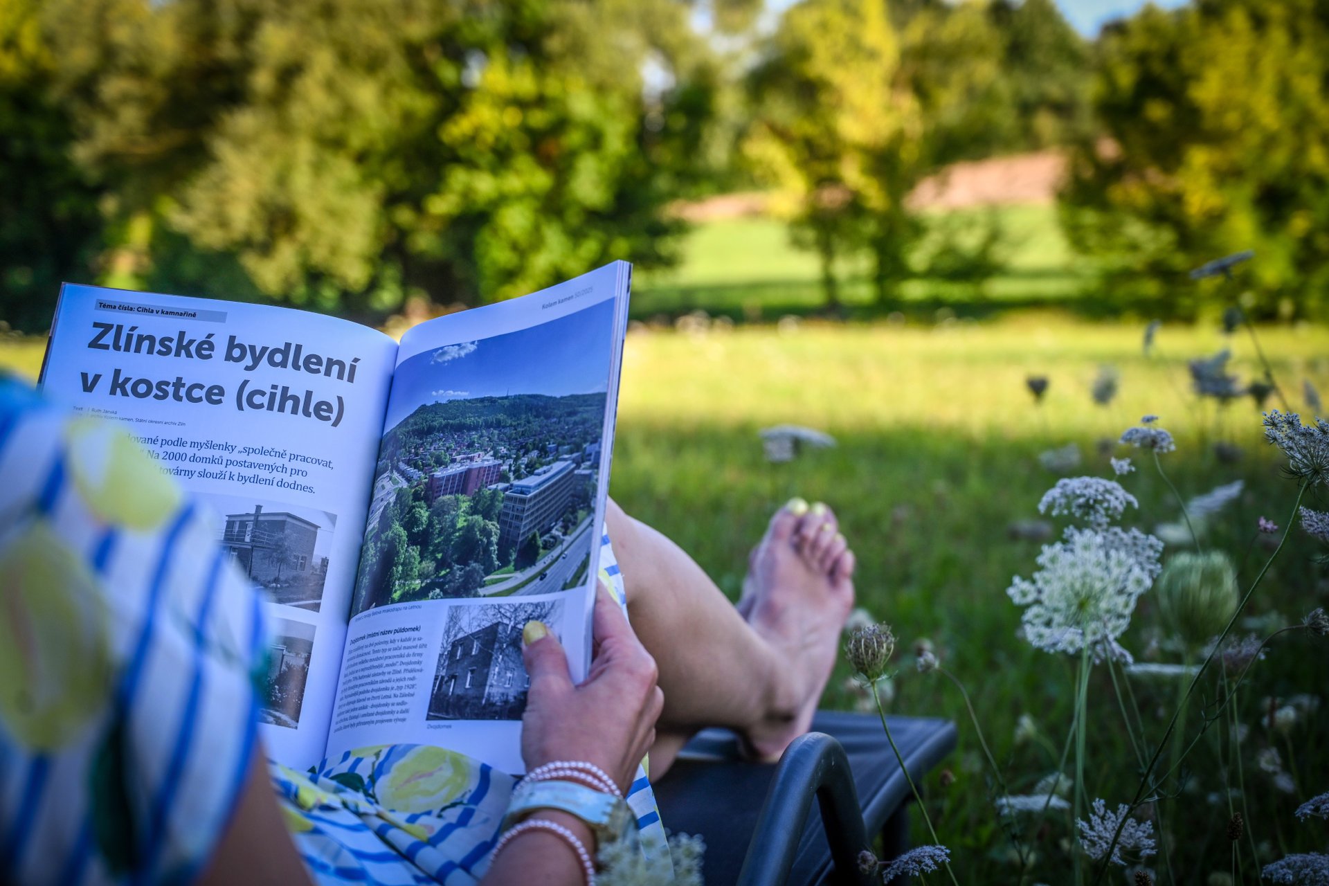 Časopis Kolem kamen přináší odborné informace z oboru, ale také rozhovory, reportáže a inspiraci.