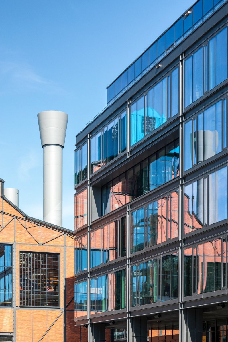 Revitalizace areálu varšavské elektrárny Powiśle architektonickým ateliérem APA Wojciechowski Architekci na živoucí městskou čtvrť