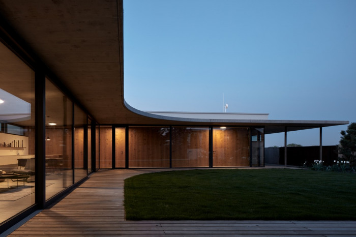 RD Jarovce, Compass architekti