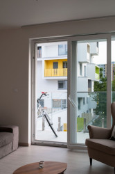 Architekti Šebo Lichý & Drahan Petrovič, Polyfunkčný objekt Nový Háj - foto