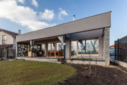 Dům se světlíkem, Atelier 11