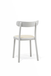 Český výrobce stolů a židlí TON představuje novou židli La Zitta (italsky tichá)