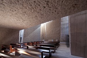 Menis Arquitectos postavili kostel svatého Spasitele ve městě La Laguna na Tenerife