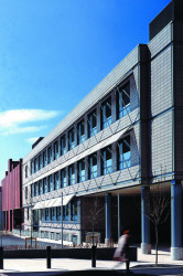 Rozšíření knihovny v Leicesteru, Eva Jiricna Architects Limited, 1997.