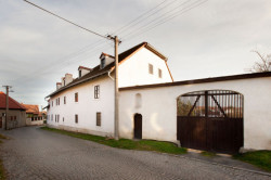 TEK TEK, Rekonstrukce usedlosti Nižší Hrádek - foto