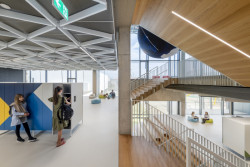 Soukromá základní škola Guliver od architektů Richarda Murgaše, Martina Lepeje, Lukáše Cesnaka, realizace 2021