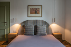 Rekonstrukce prvorepublikové vily v Praze od No Architects