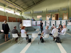 Výstavu studentských projektů VUT reagujících na klimatické změny je možné navštívit do konce srpna