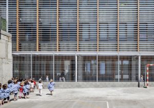 Škola v Barceloně od Harquitectes