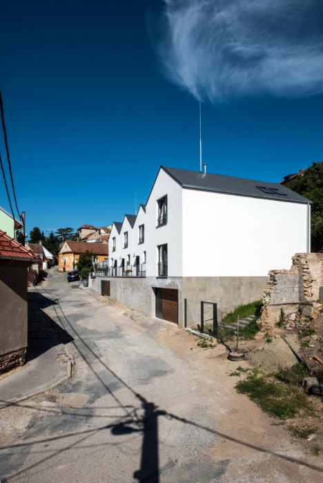 Sociální byty obce Bílovice nad Svitavou, ČTYŘSTĚN architekti / Milan Joja, Karel Kubza, Tomáš Págo