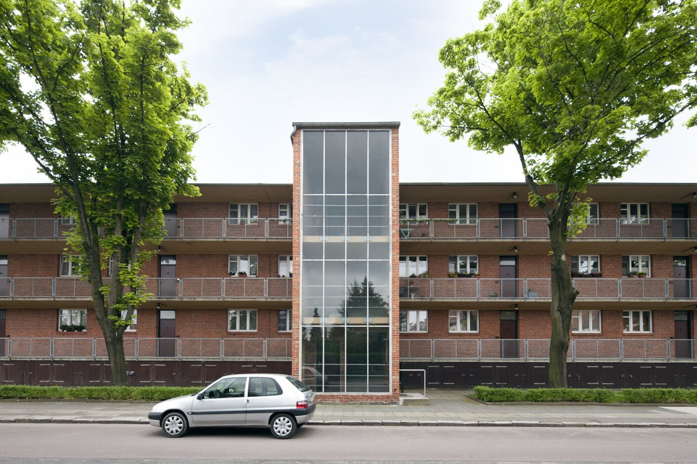 Pavlačové domy, Desava, 1929-1930