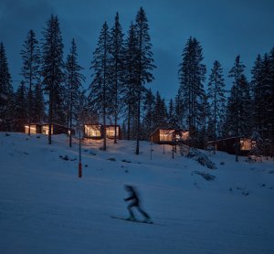 Sheltre pre hotel Bjornson, Ark-shelter / Michiel De Backer, Viktor Mikovčák, Martin Mikovčák