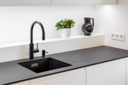 Interiér bytu na Letné od studia 2MAD