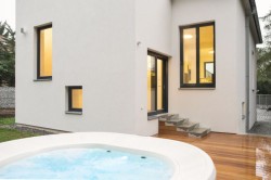 Edit!, 180° house – foto