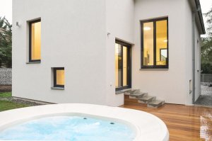 Edit!, 180° house – foto